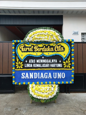 Papan Bunga Duka di Lingga Timur